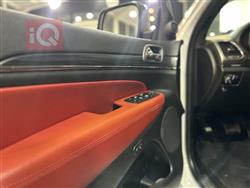 جیپ گراند شیرۆکی